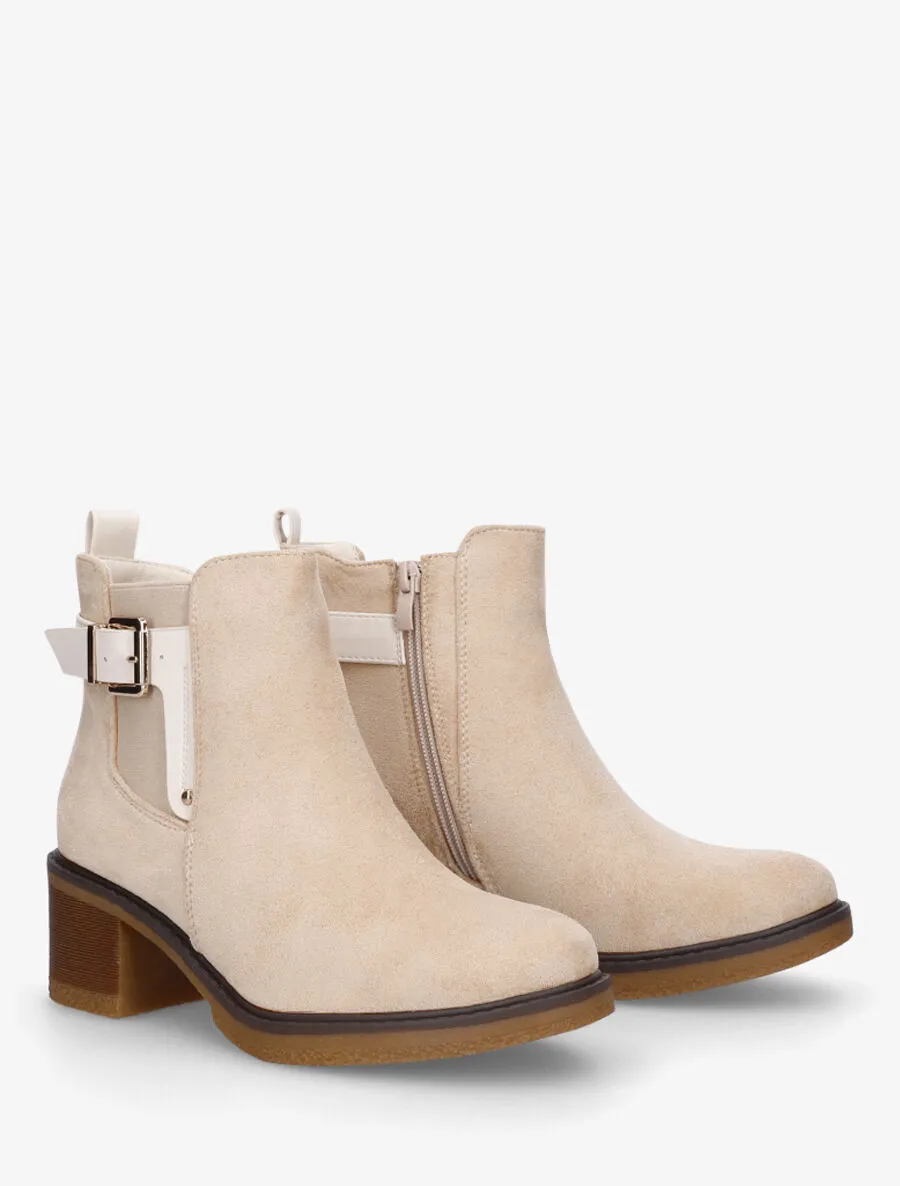 Bottines en suédine à talon