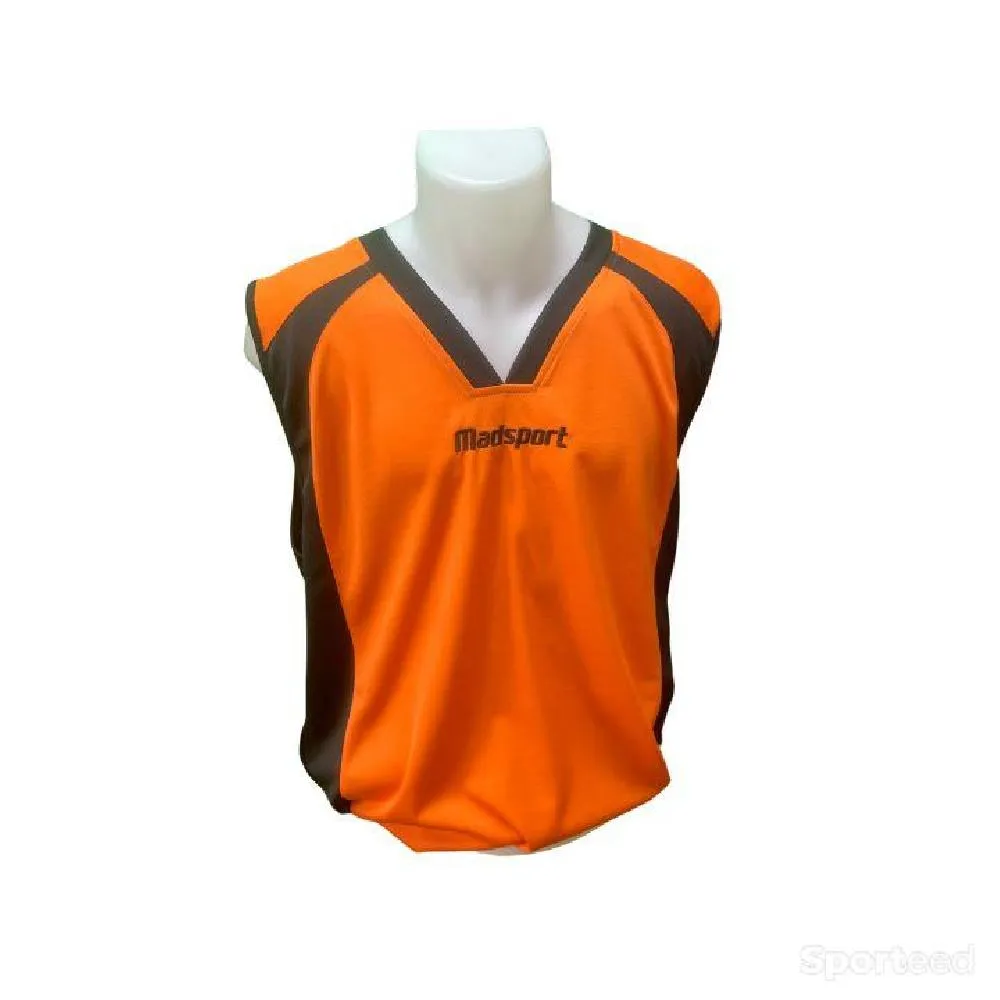 Ensemble de basket Madsport  neuf Ajouté le : 26/02/2024