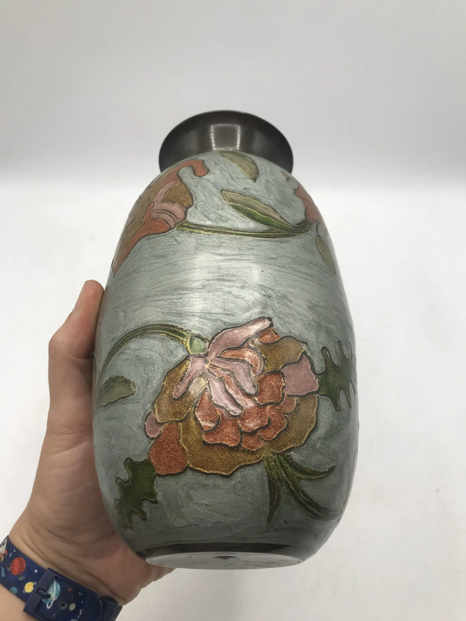 Vase en laiton émaillé japonais - Ressourcerie Histoires Sans Fin